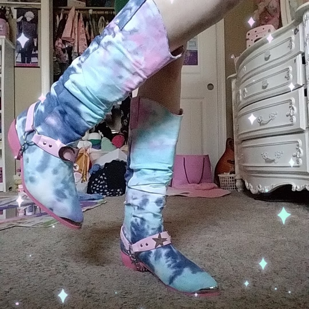 YRU pastel tie dye boots